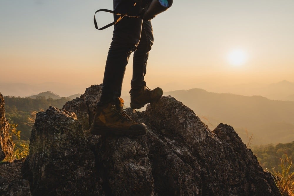 detaliu bocanci de alpinism